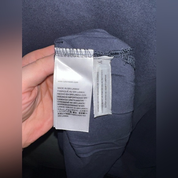 Calvin Klein Men’s Graphic Tee size Large - Picture 5 of 8